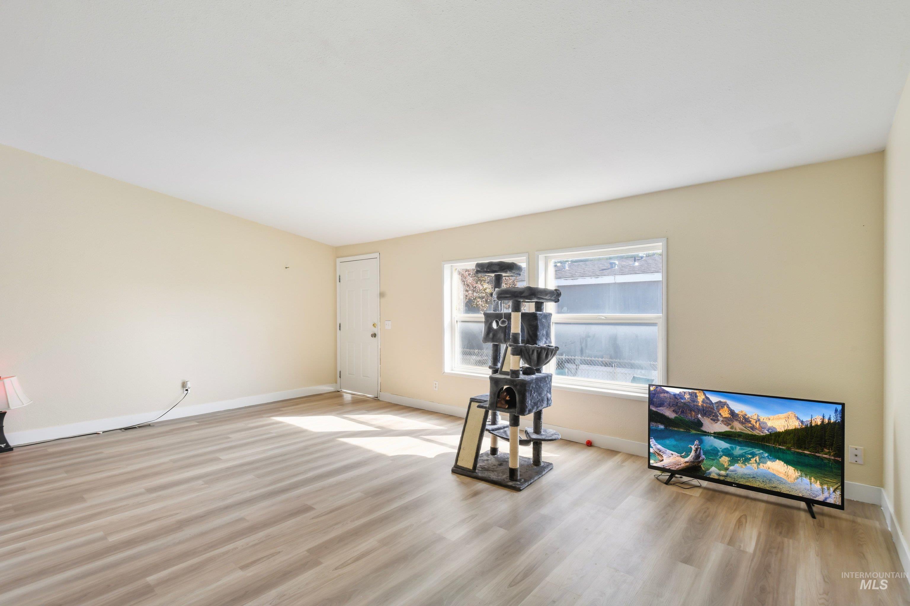 509 River Valley St. Property Photo 4