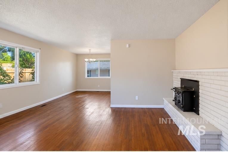 107 Felton St Property Photo 8