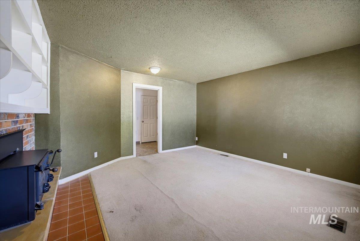 107 Felton St Property Photo 12