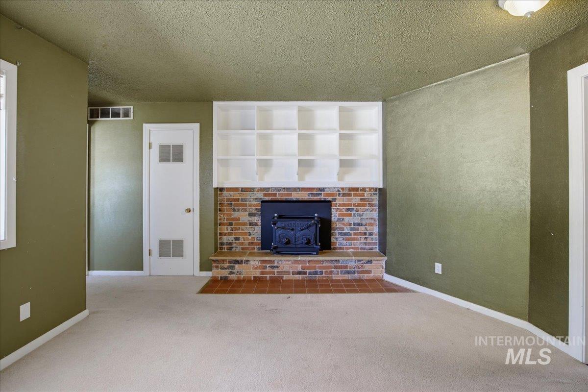 107 Felton St Property Photo 13
