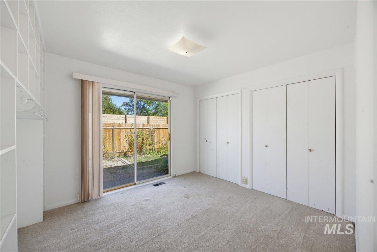 107 Felton St Property Photo 23