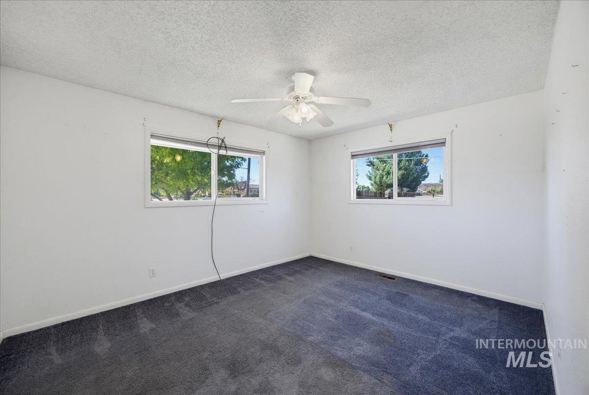 107 Felton St Property Photo 25