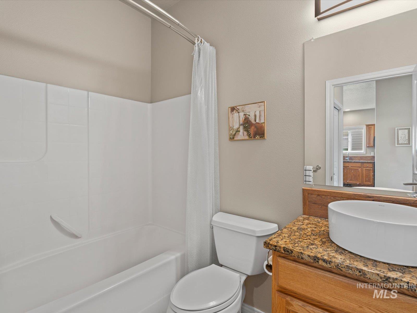 1505 Old Maple Court Property Photo 10