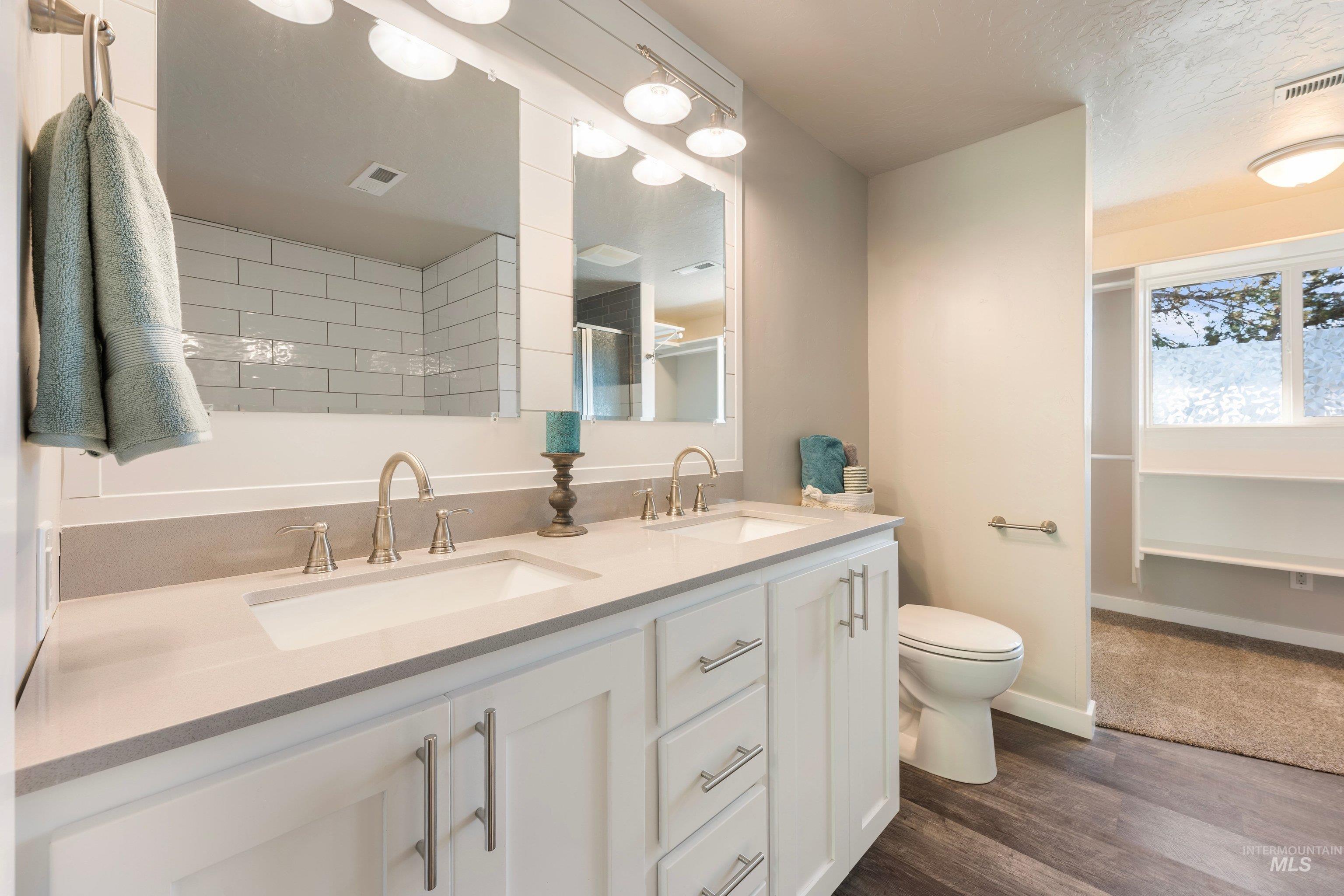2204 Cari Circle Property Photo 12