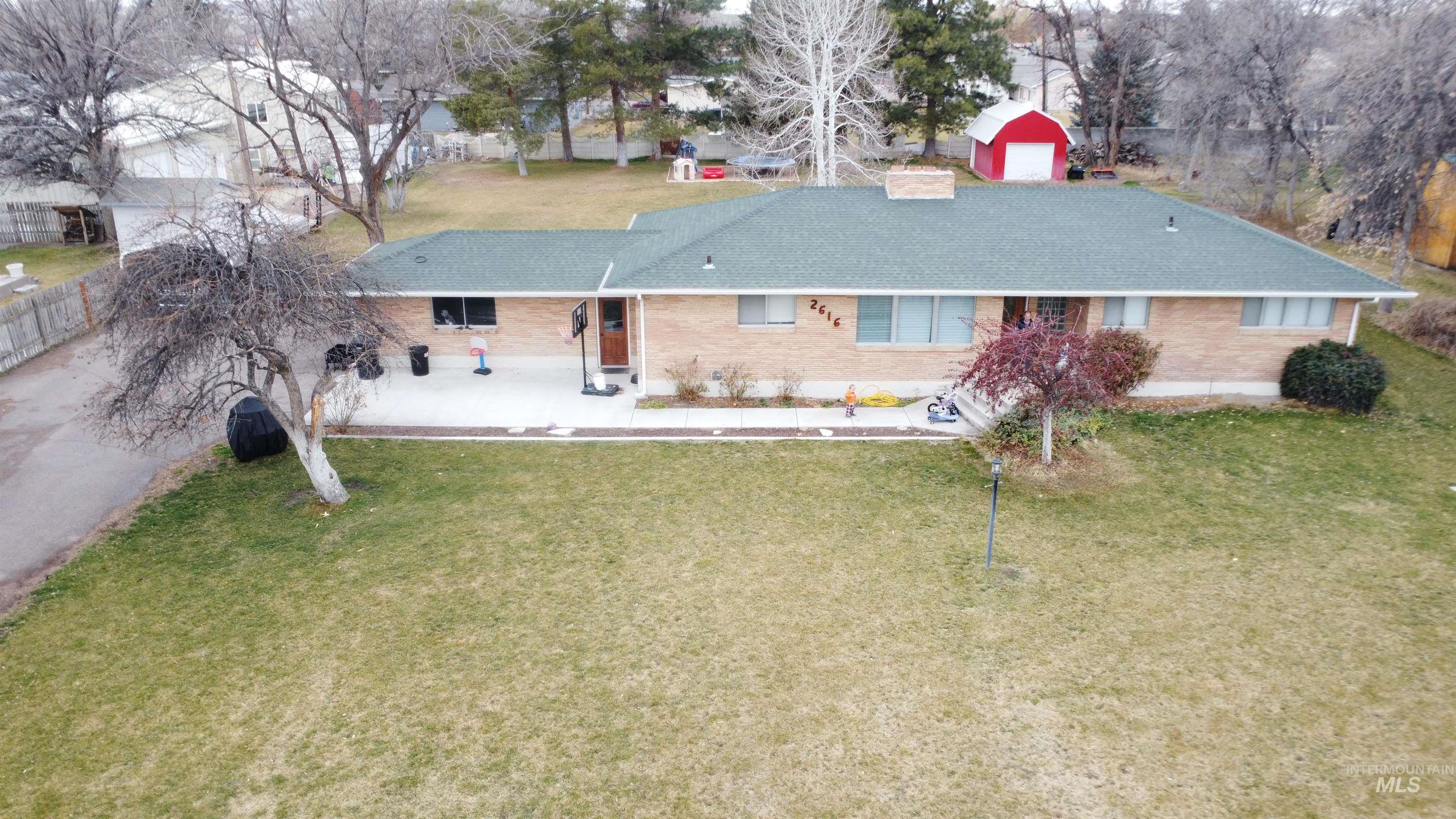 2616 Burton Ave Property Photo 1