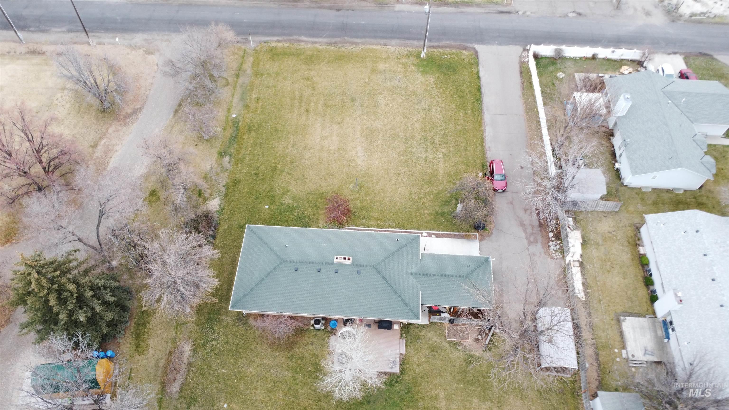 2616 Burton Ave Property Photo 41
