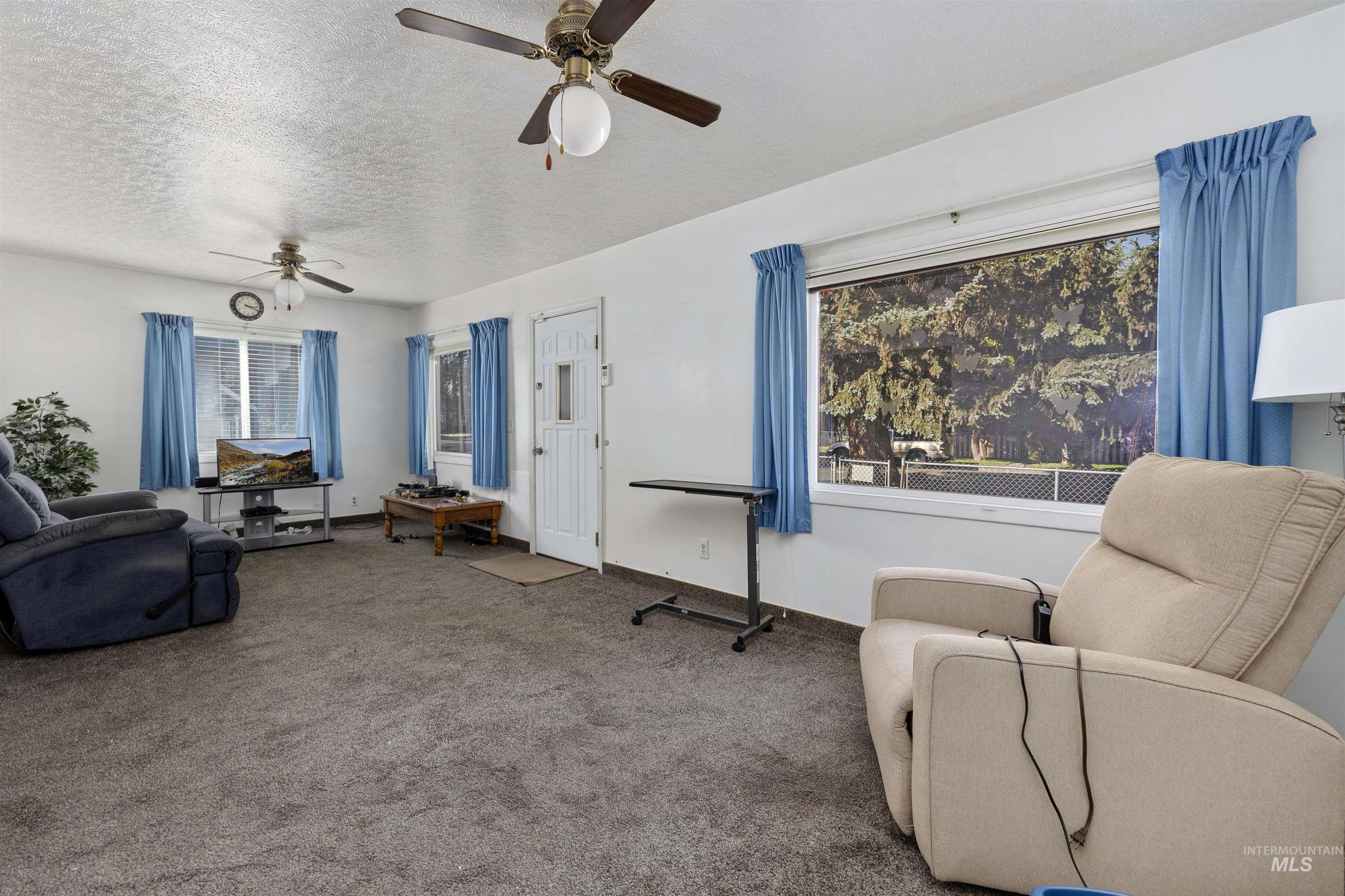 99001577 Property Photo 2
