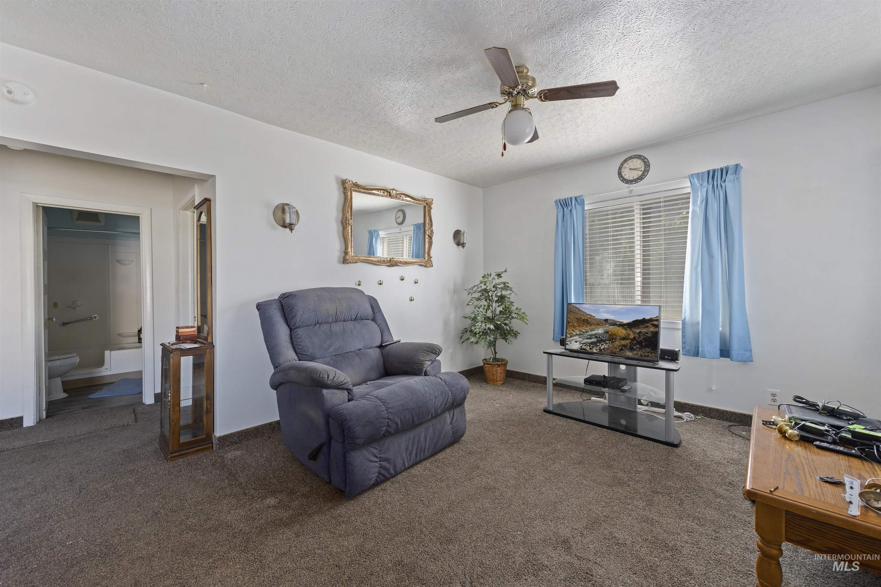 99001577 Property Photo 3
