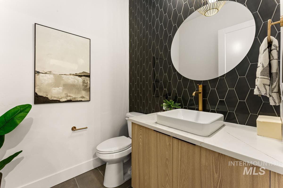 6165 E Prominence Ct. Property Photo 27