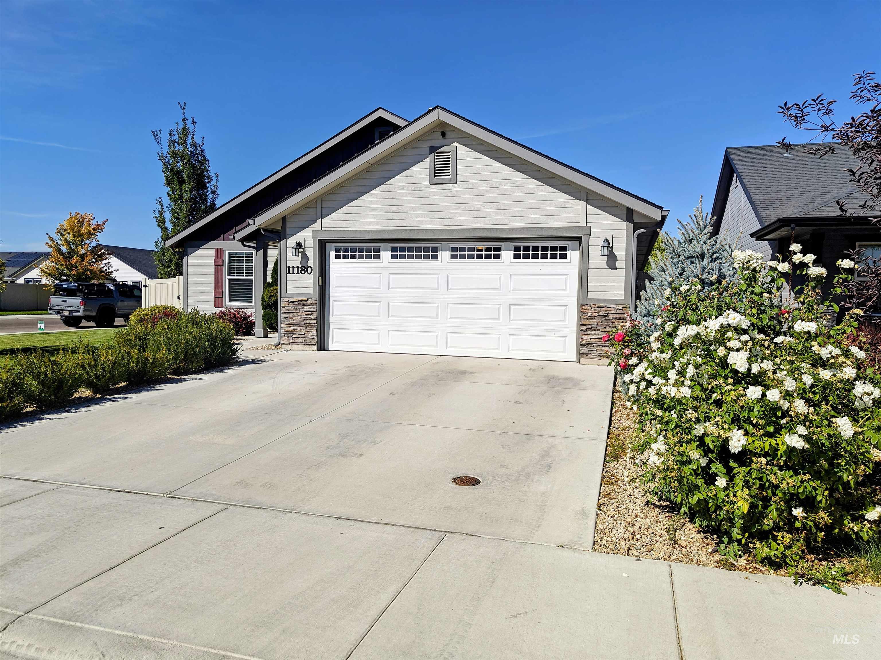 11180 W Aquila St Property Photo 2