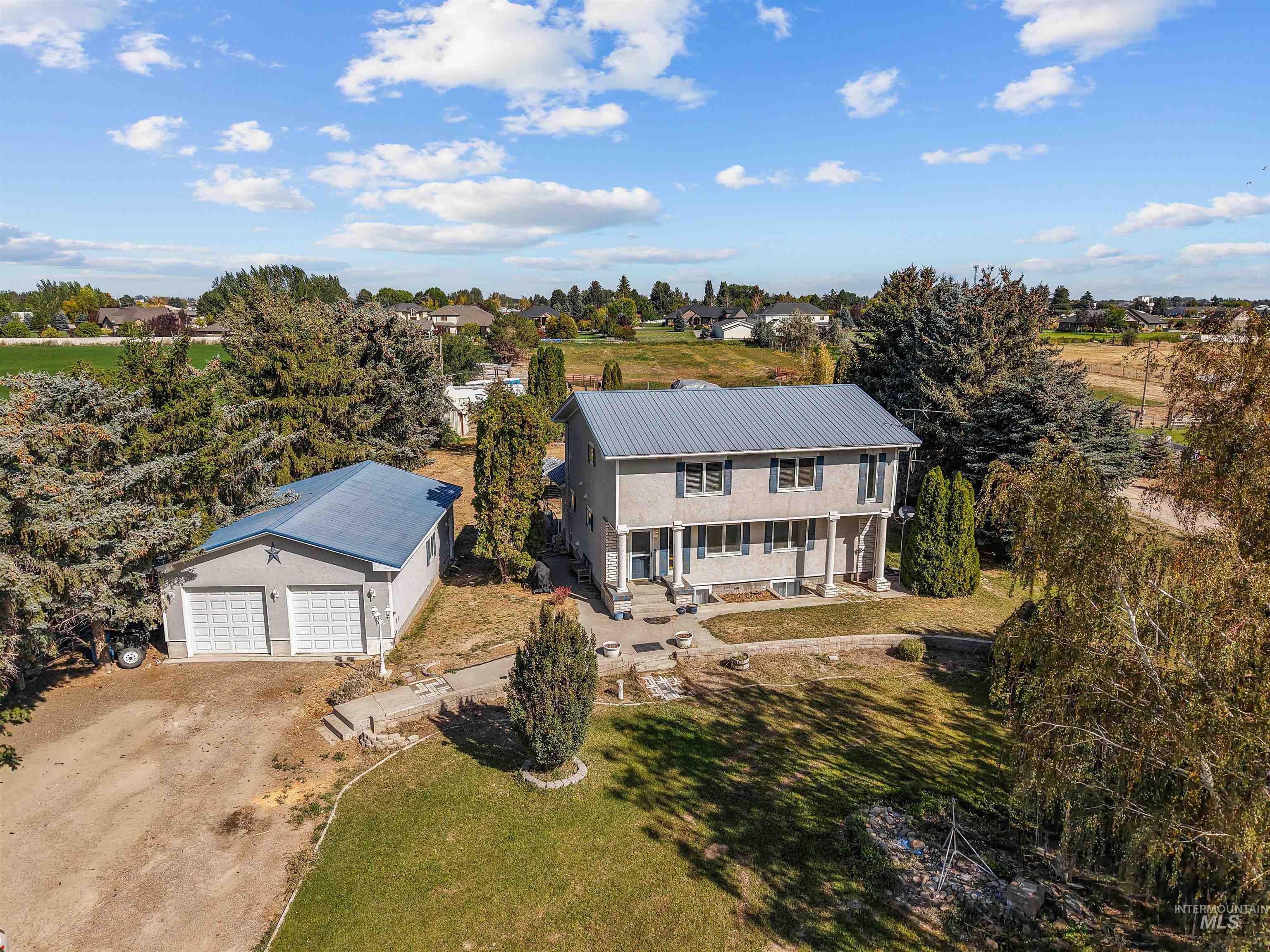 242 S Highway 27 Property Photo 1