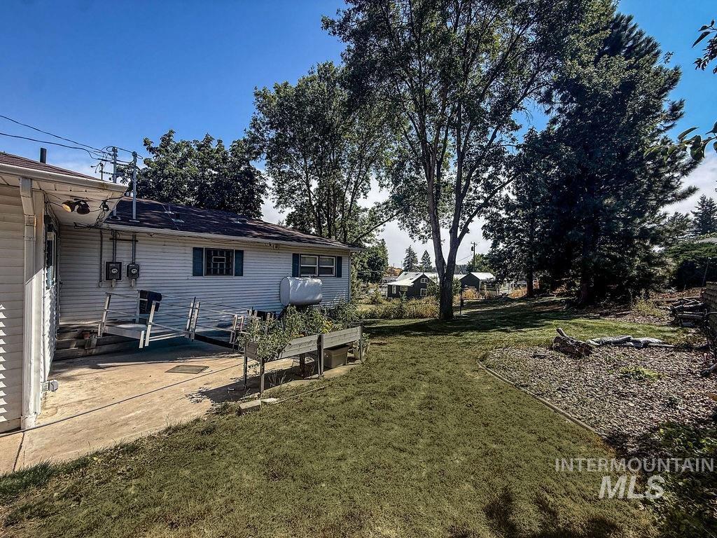 505 Smith St Property Photo 26