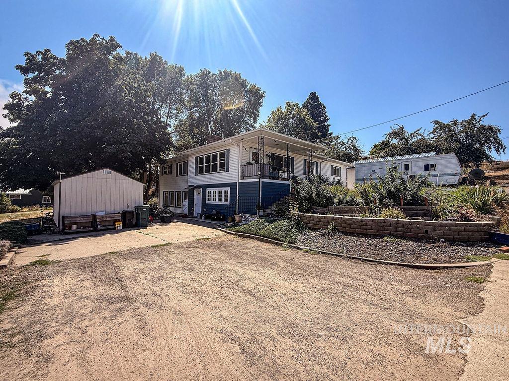 505 Smith St Property Photo 28