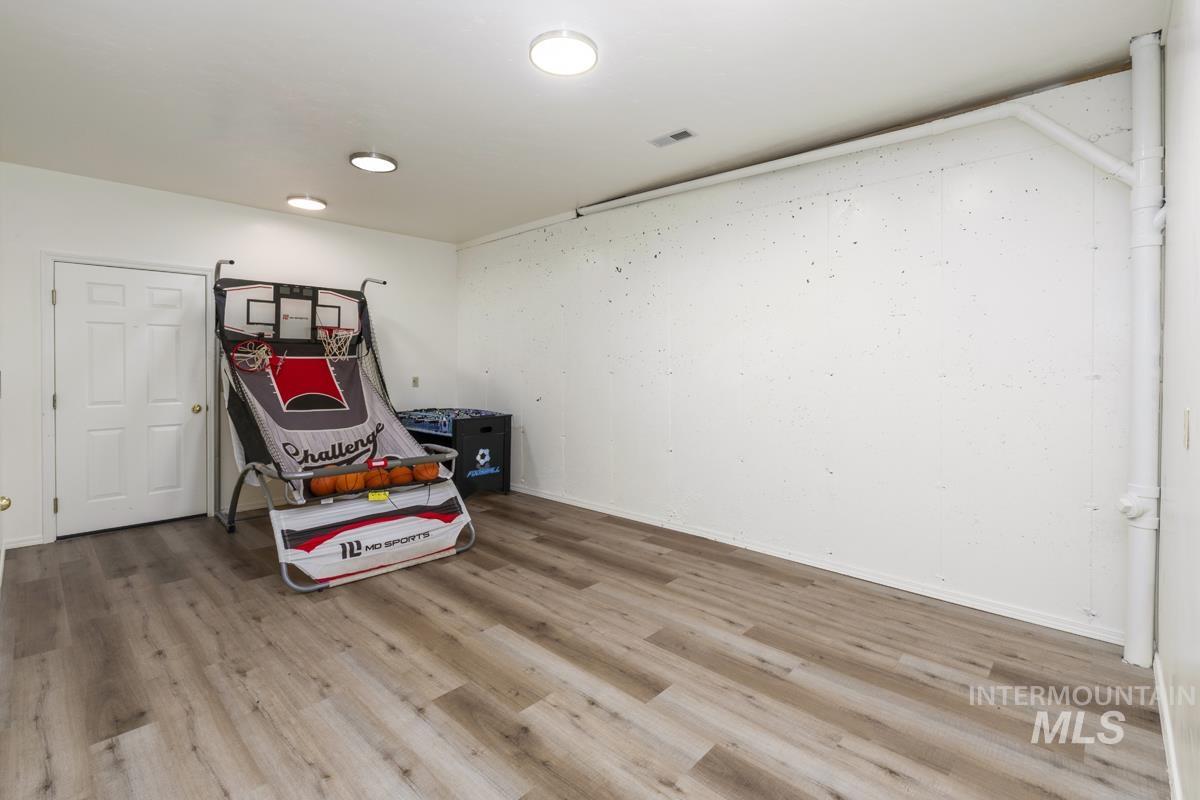 1496 Pine Ridge Drive Property Photo 27