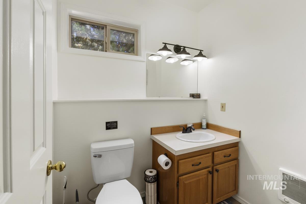 1496 Pine Ridge Drive Property Photo 30