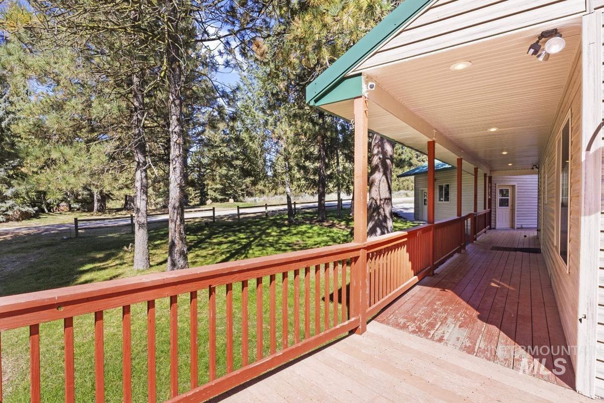 1496 Pine Ridge Drive Property Photo 36