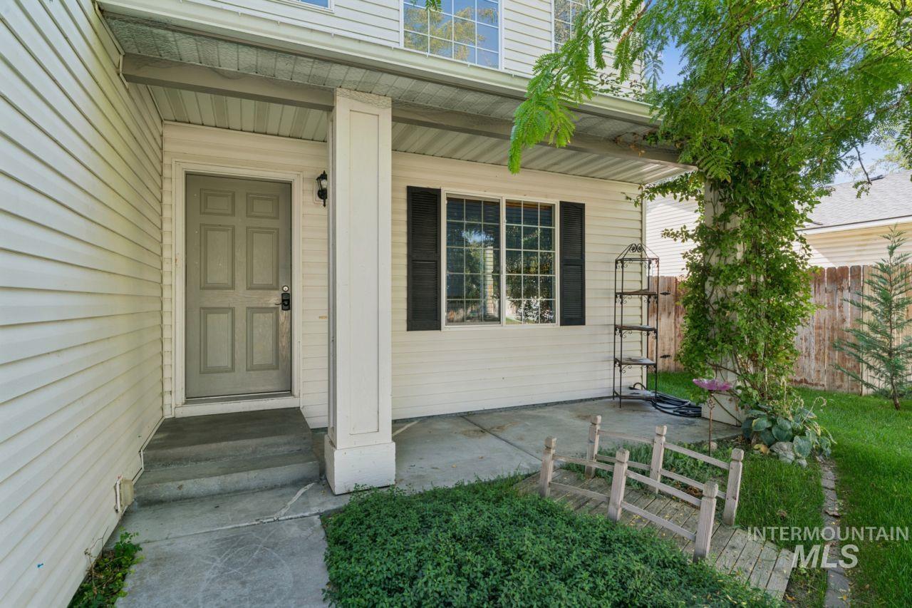 11761 Tidewater St Property Photo 4