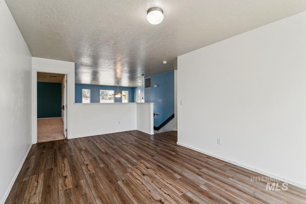 11761 Tidewater St Property Photo 23