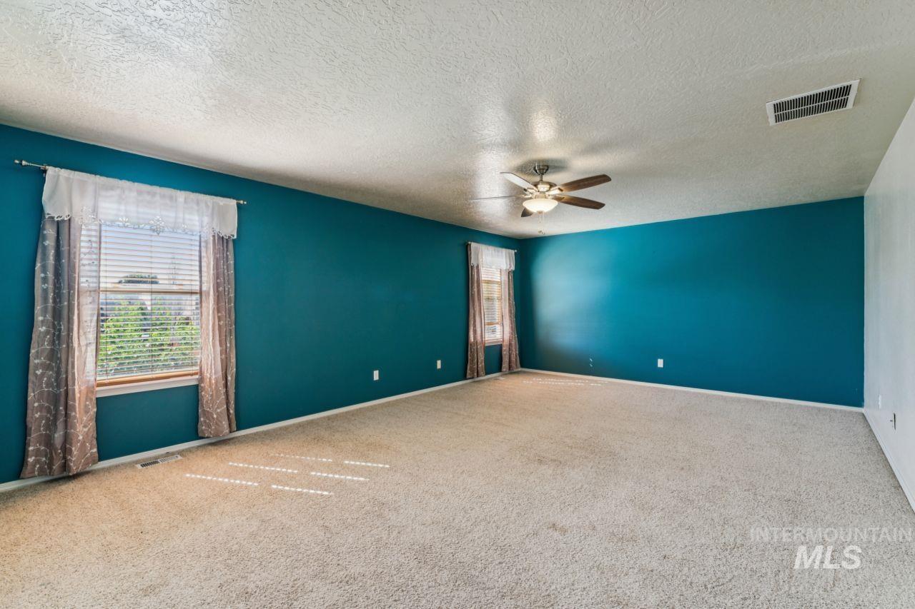 11761 Tidewater St Property Photo 25