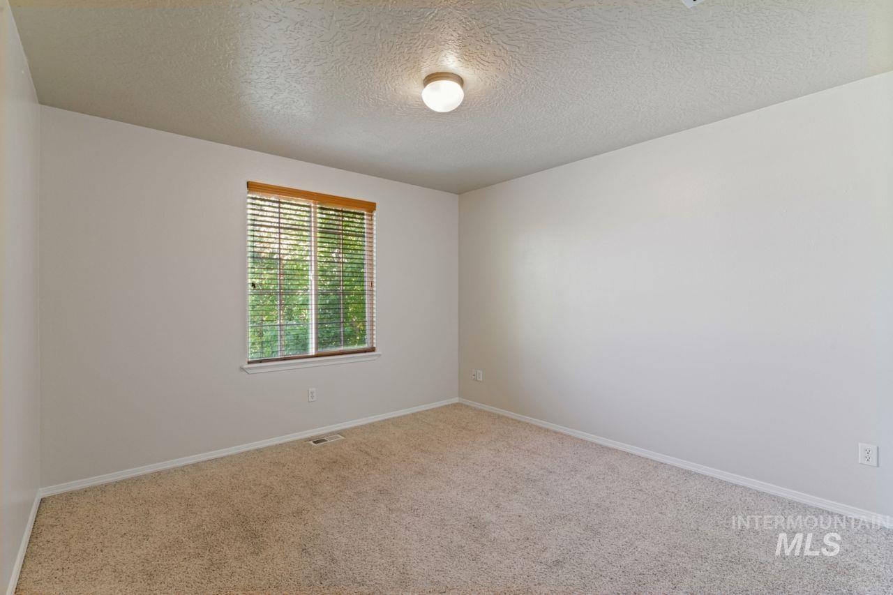 11761 Tidewater St Property Photo 31