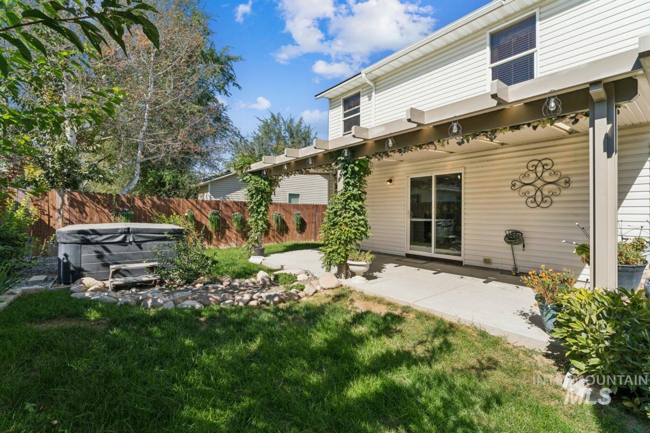 11761 Tidewater St Property Photo 33