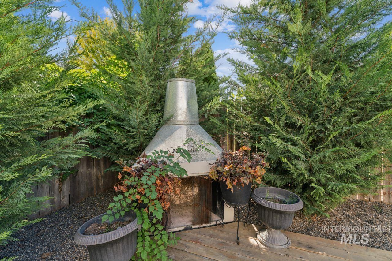 11761 Tidewater St Property Photo 38