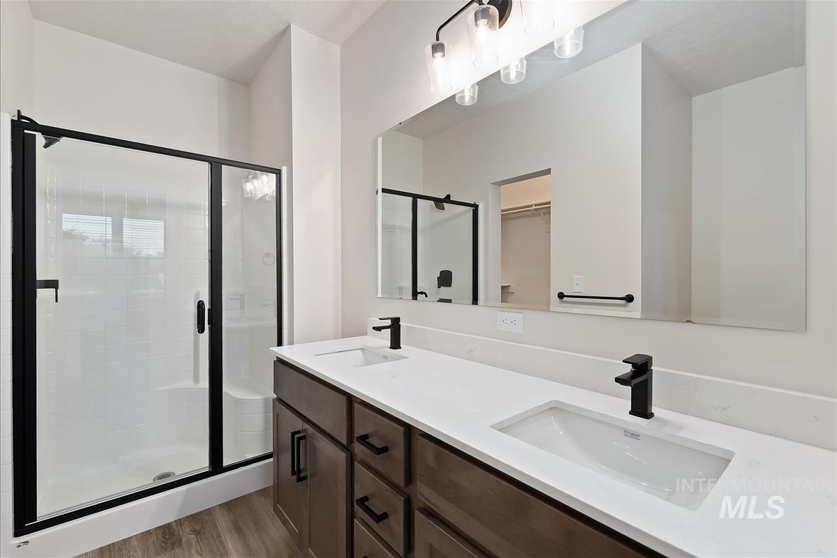 1048 W Melrose St Property Photo 19