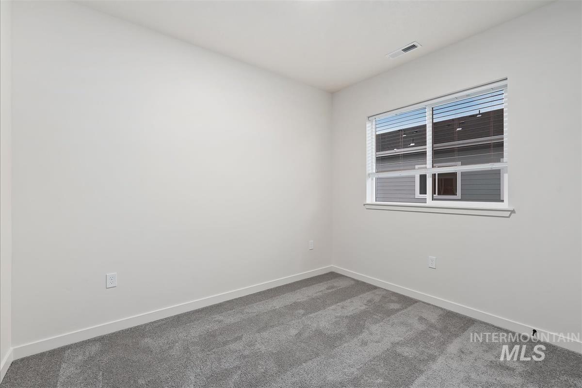 1048 W Melrose St Property Photo 23