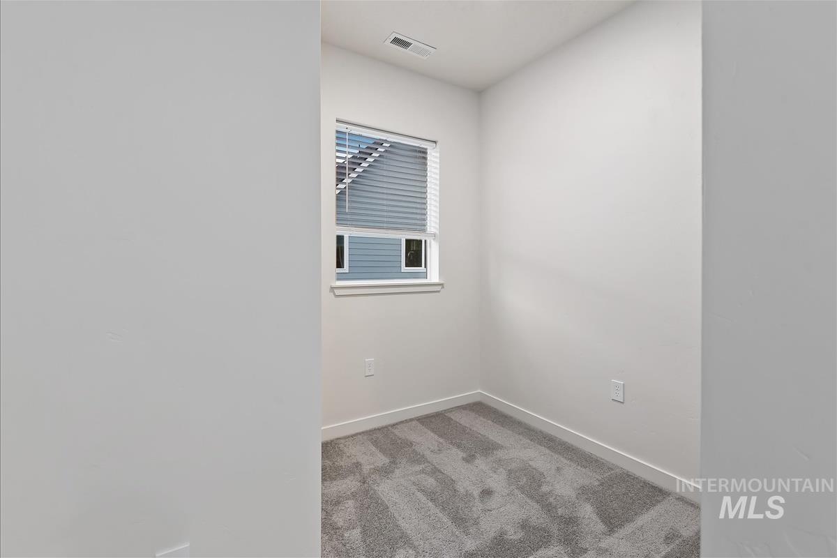 1048 W Melrose St Property Photo 26