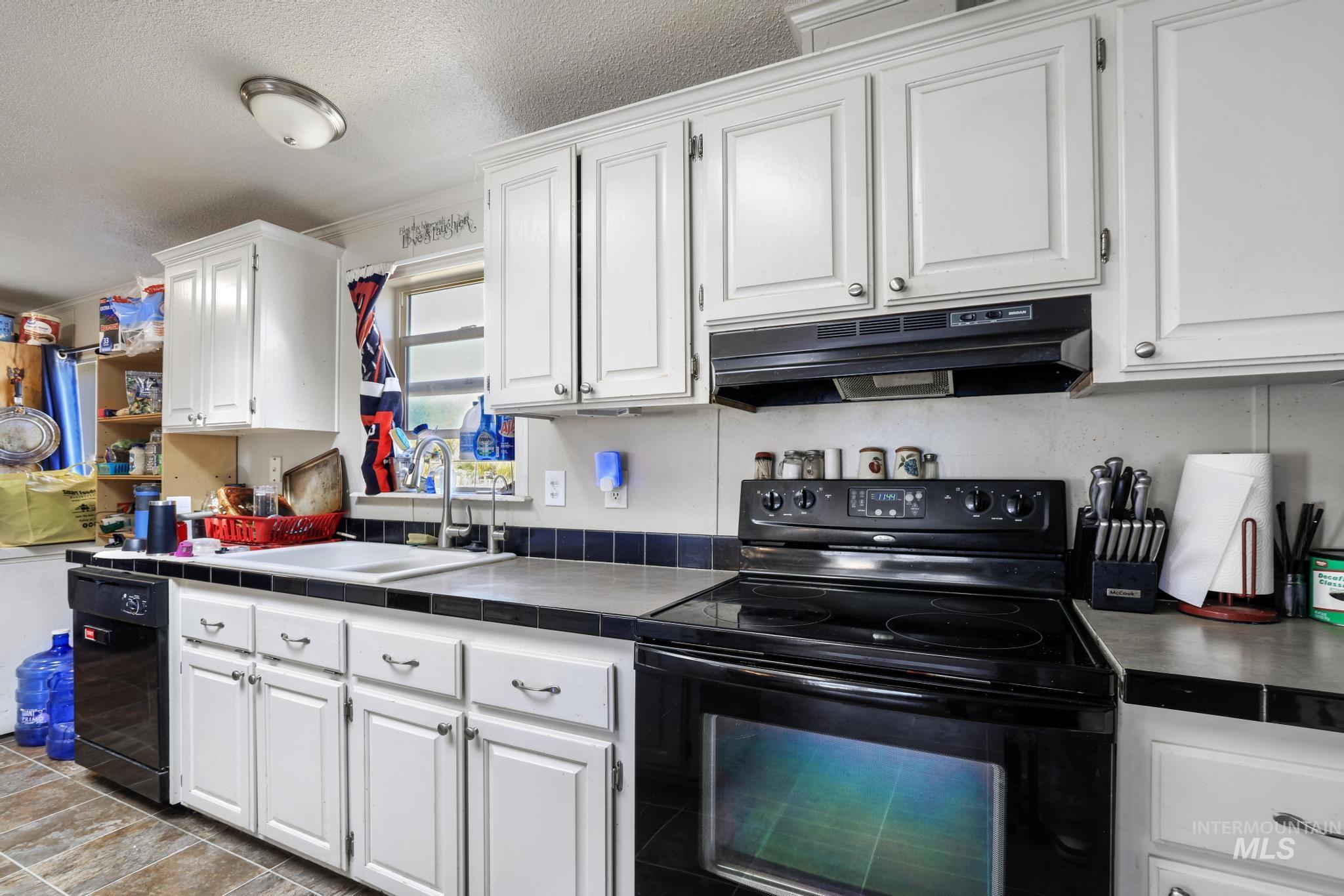 3888 N 2430 E Property Photo 11