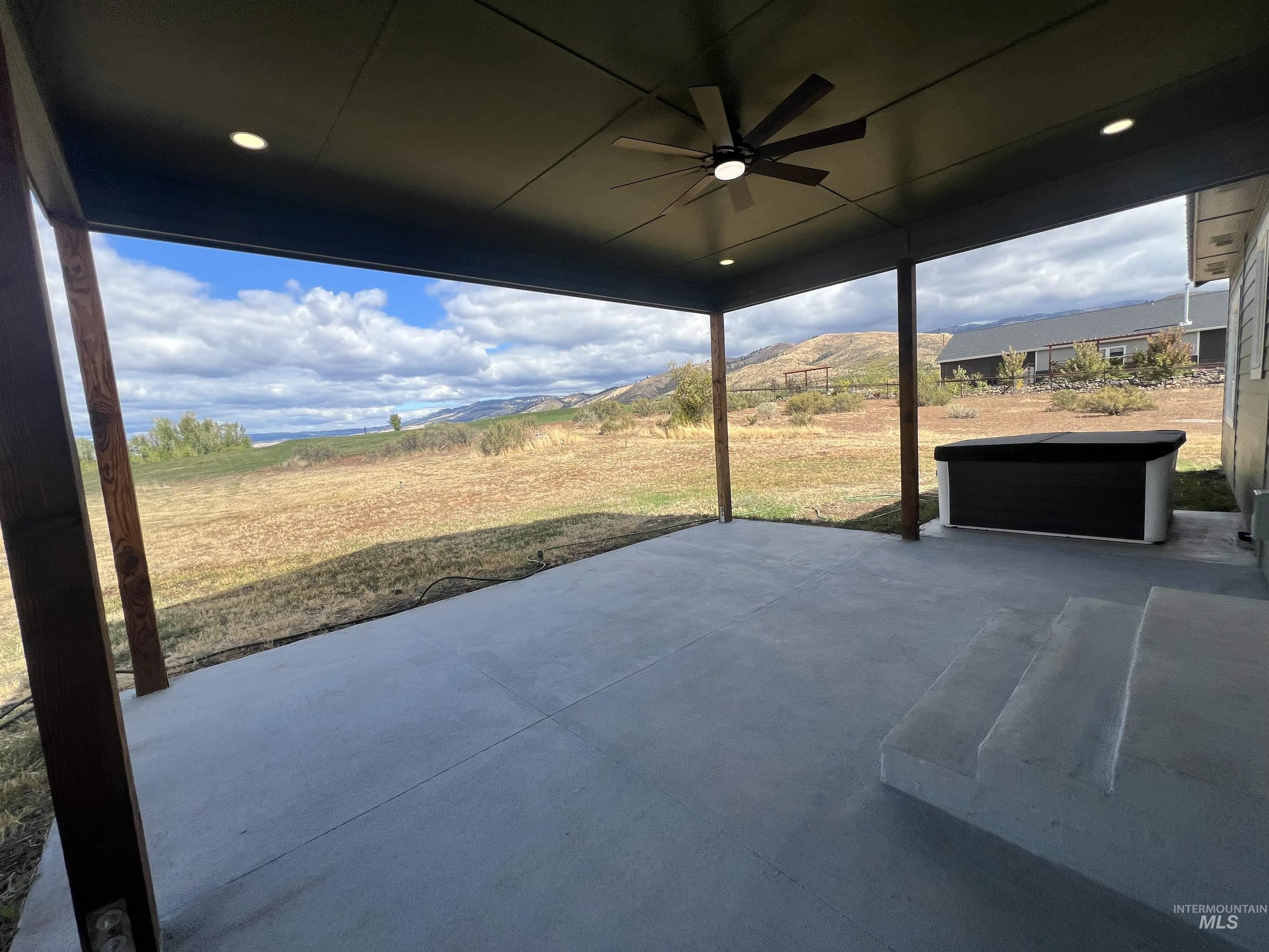 2300 Golf Property Photo 11