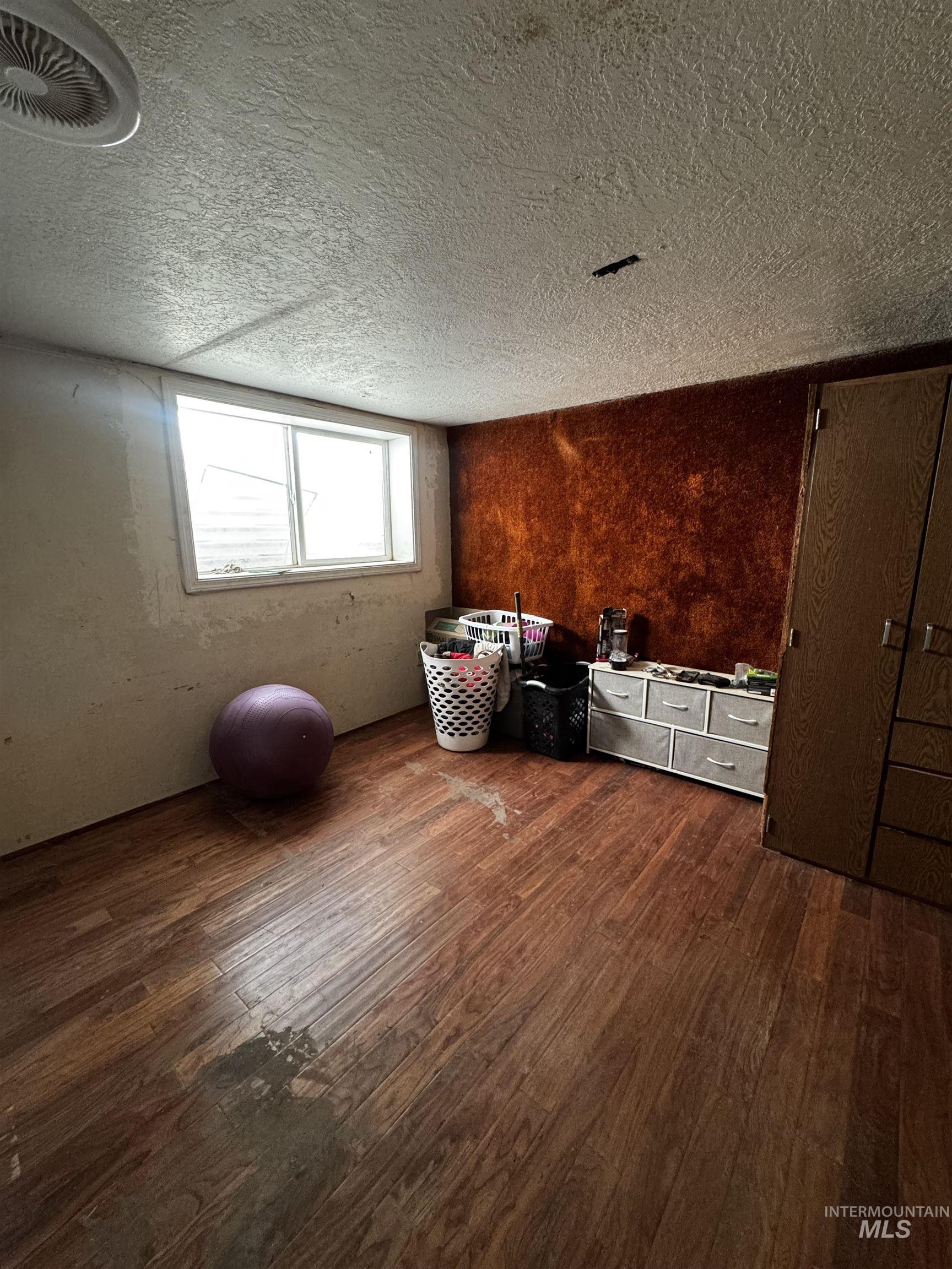 232 Glacier Drive Property Photo 6