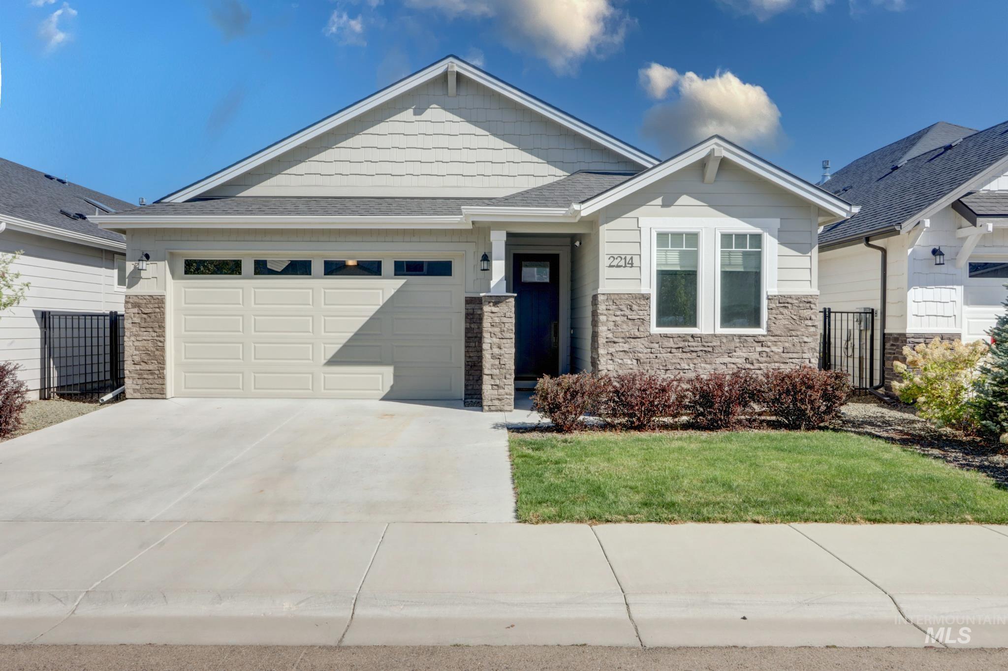 2214 E Danzee Dr Property Photo 1