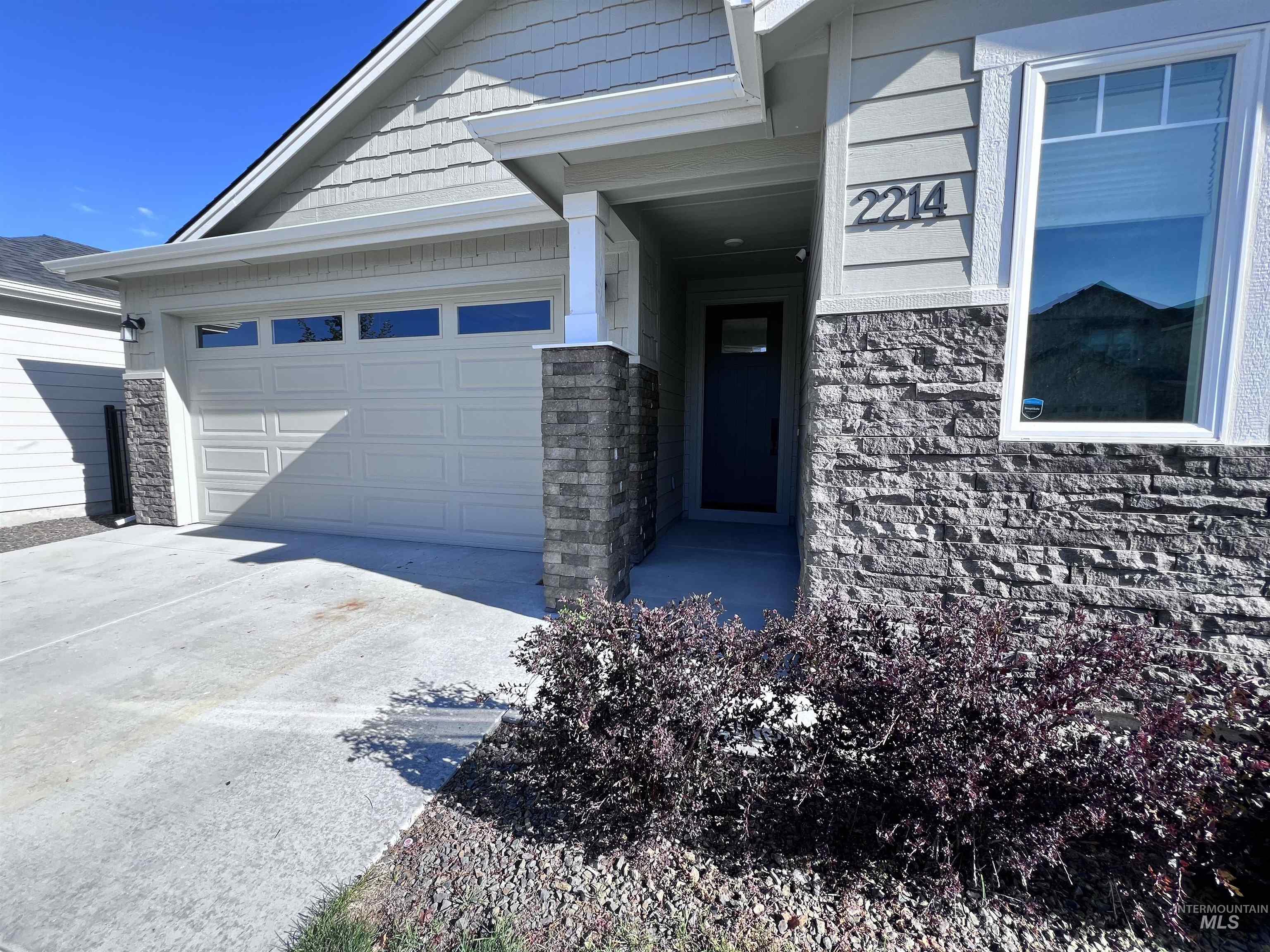 2214 E Danzee Dr Property Photo 8