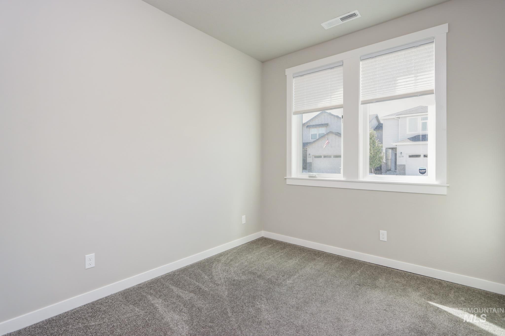 2214 E Danzee Dr Property Photo 8