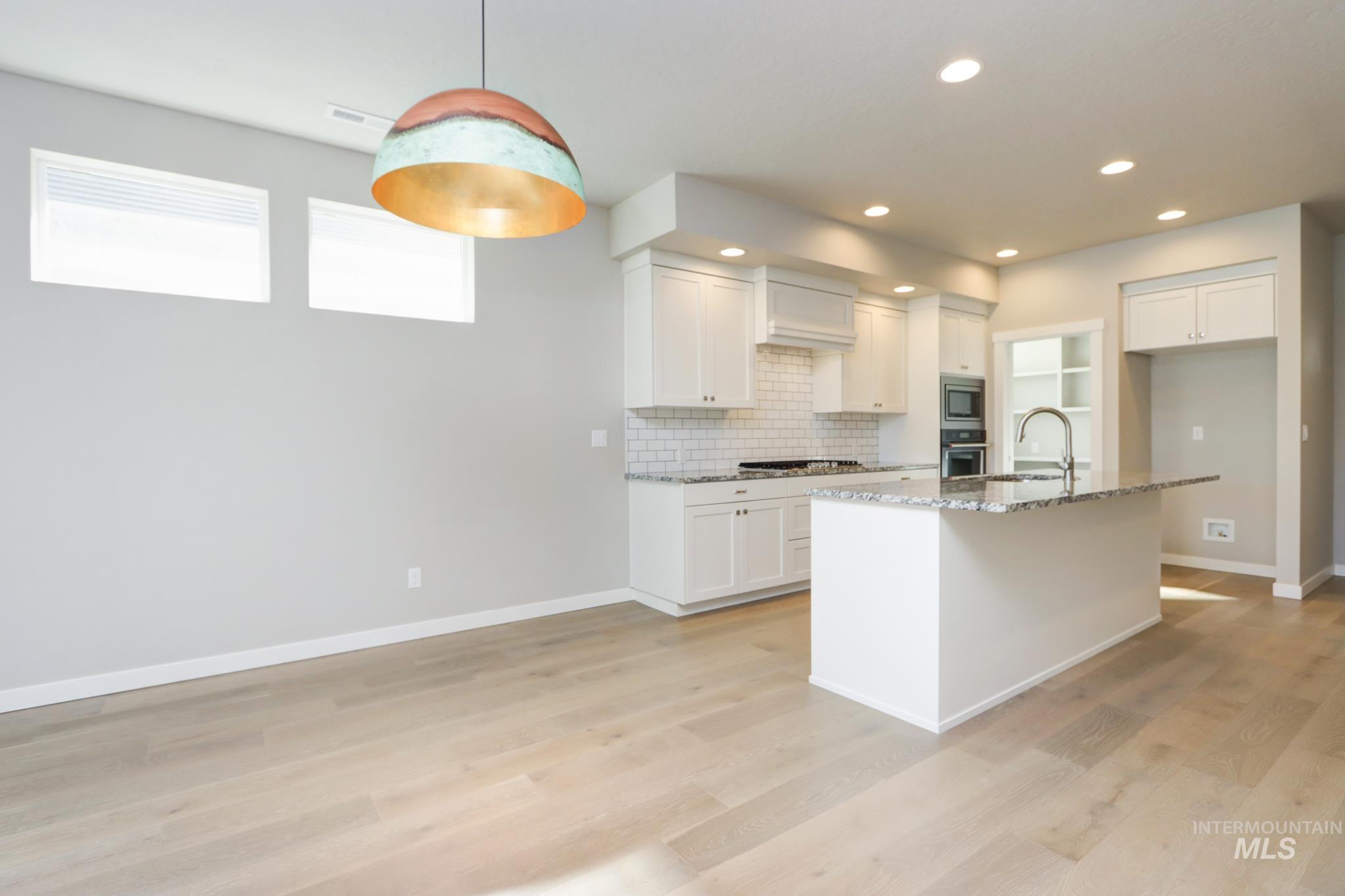 2214 E Danzee Dr Property Photo 14