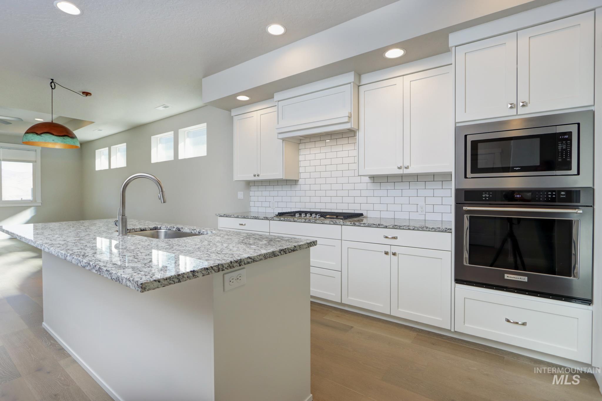 2214 E Danzee Dr Property Photo 15