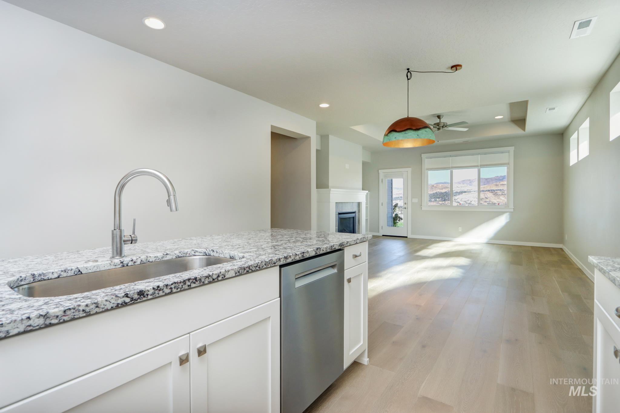2214 E Danzee Dr Property Photo 19