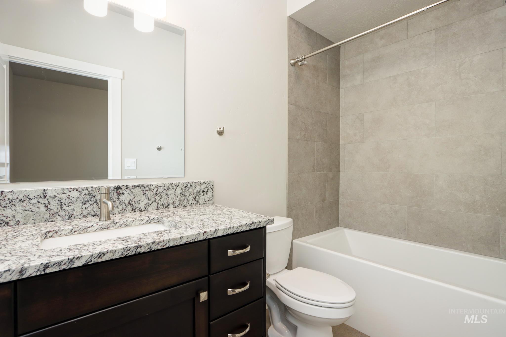2214 E Danzee Dr Property Photo 36