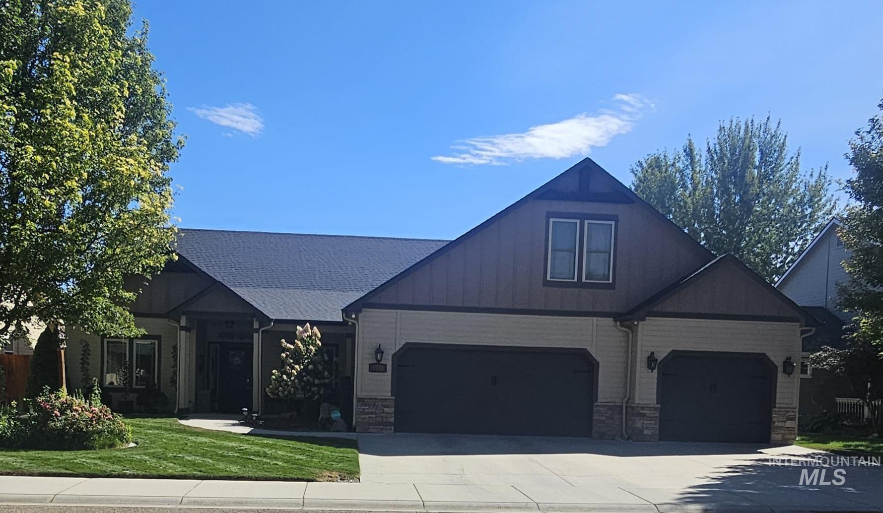 3712 N Twin Eagles Way Property Photo 1