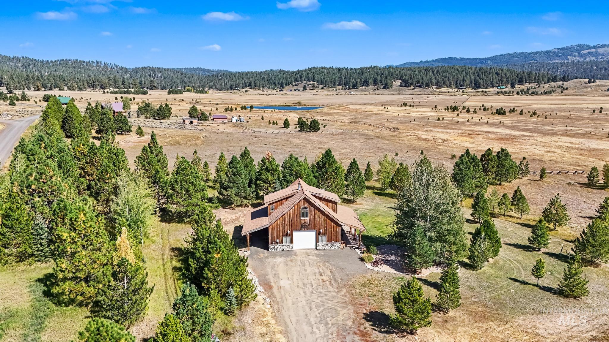 106 Wilderness Lake Rd, Property Photo 1