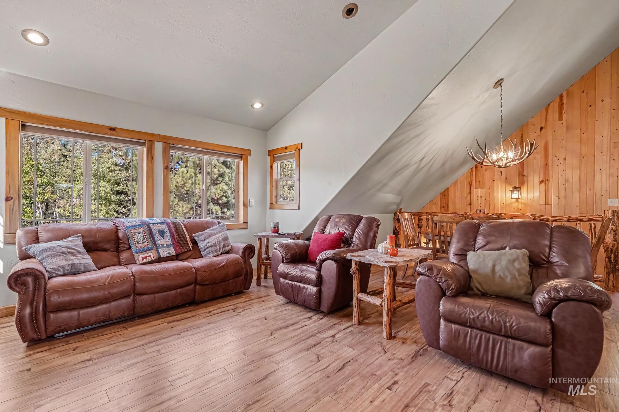 106 Wilderness Lake Rd, Property Photo 12