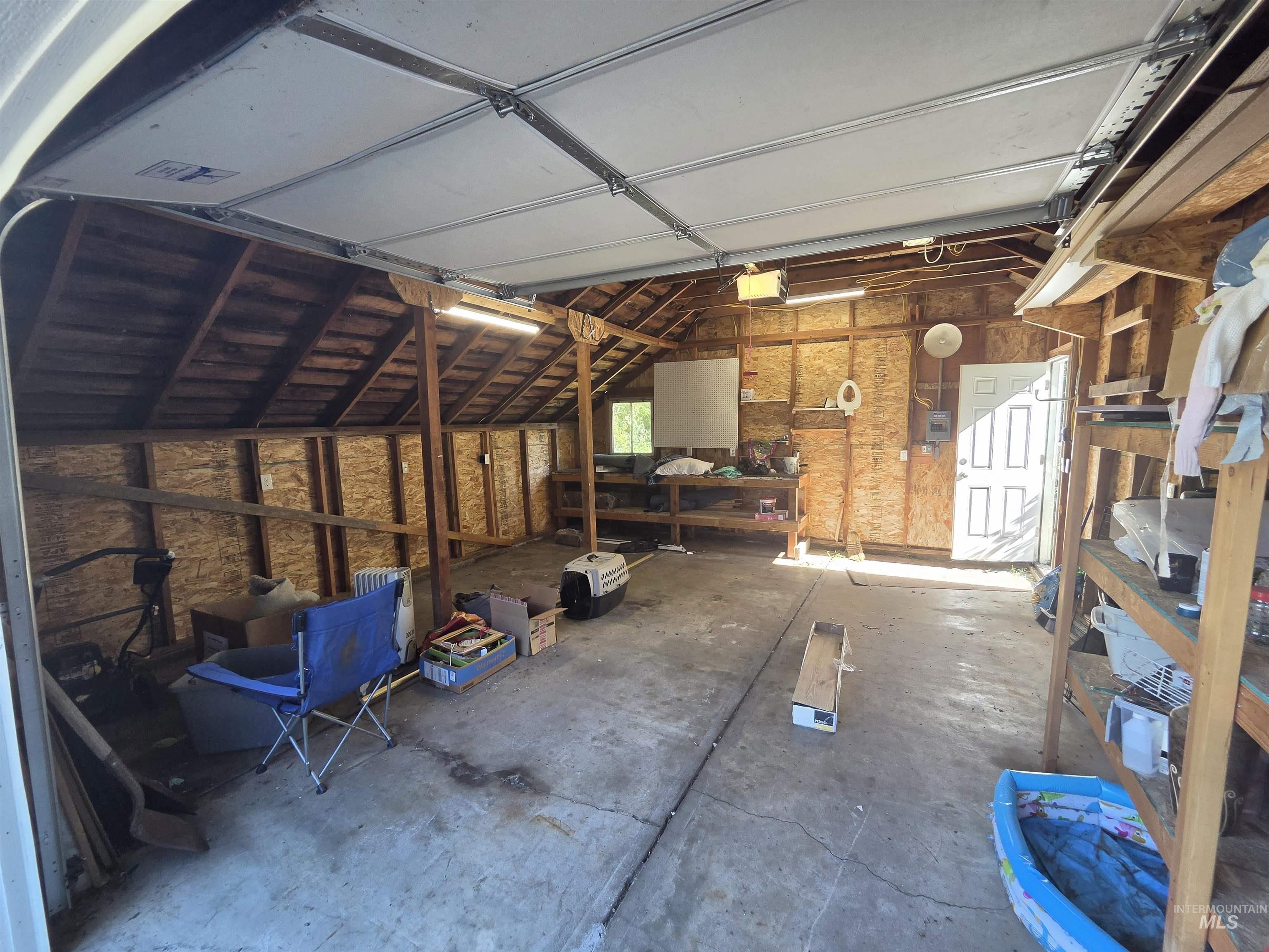 140 S 1st St Property Photo 41