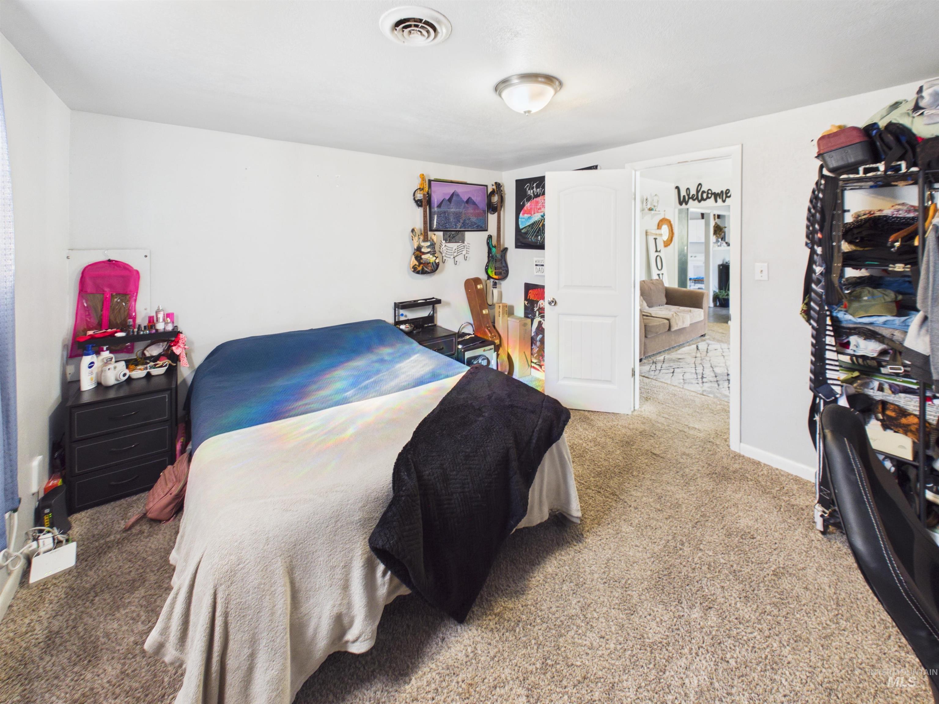 310 E Atherton Property Photo 5