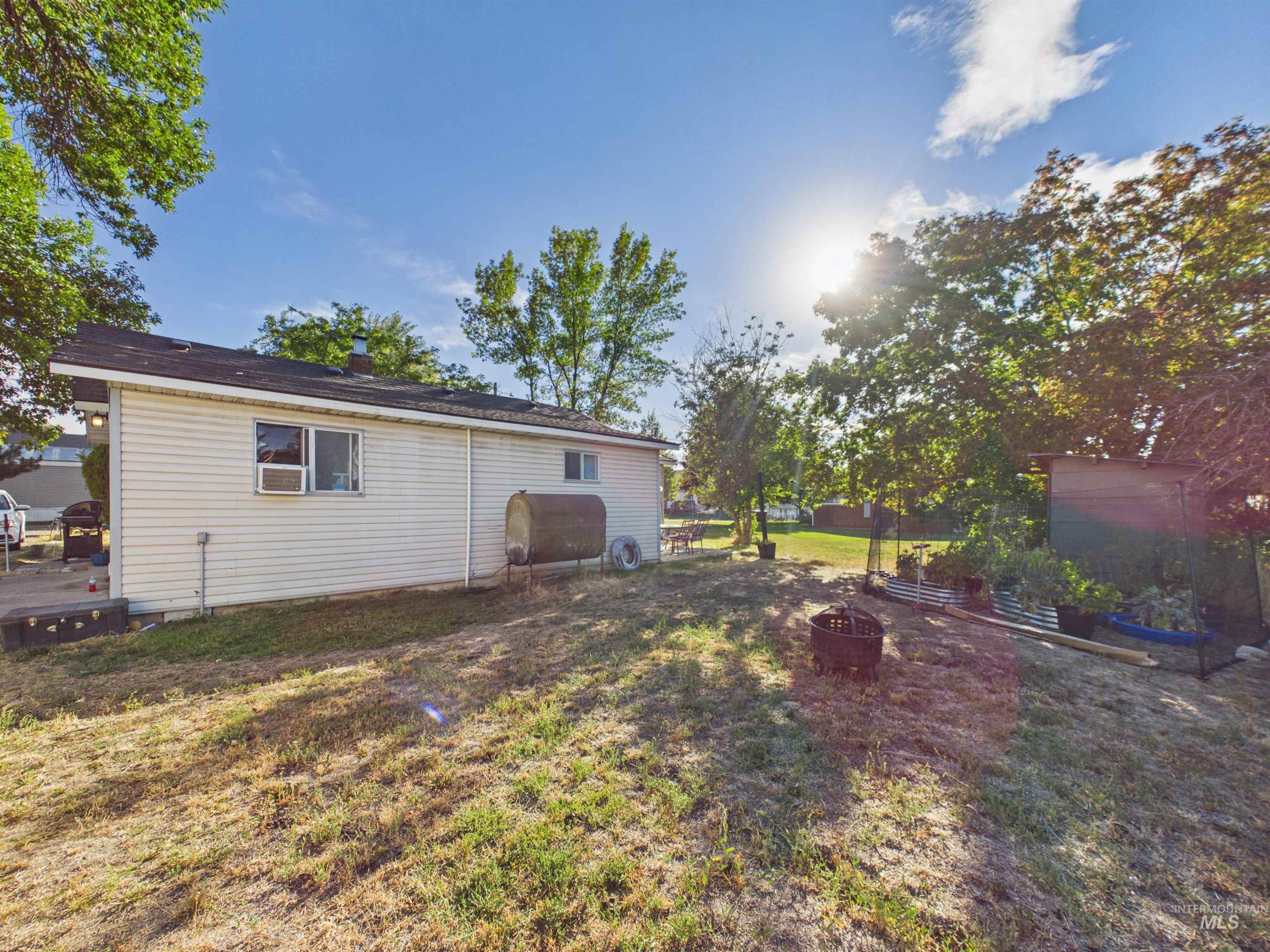 310 E Atherton Property Photo 18