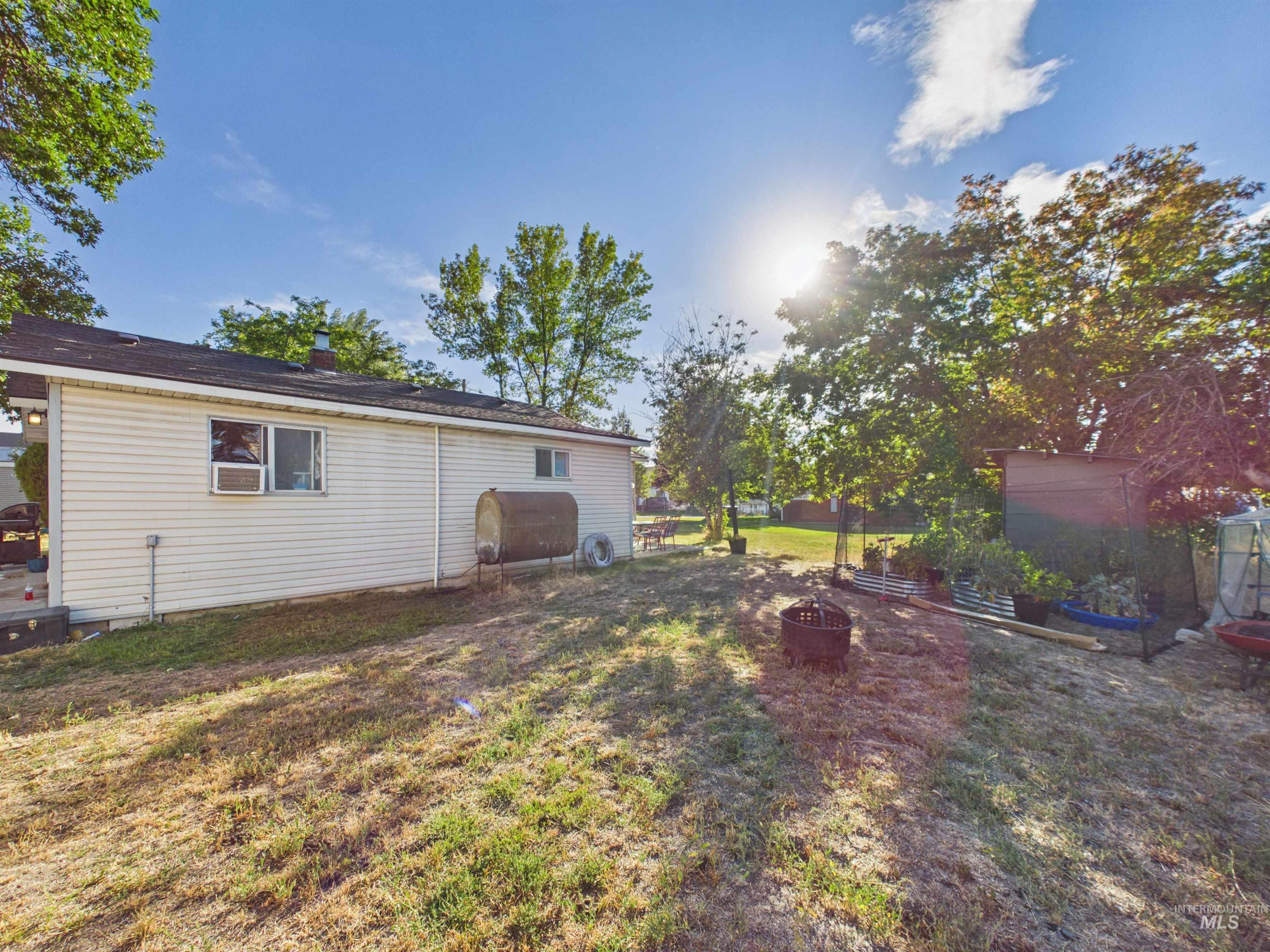 310 E Atherton Property Photo 19