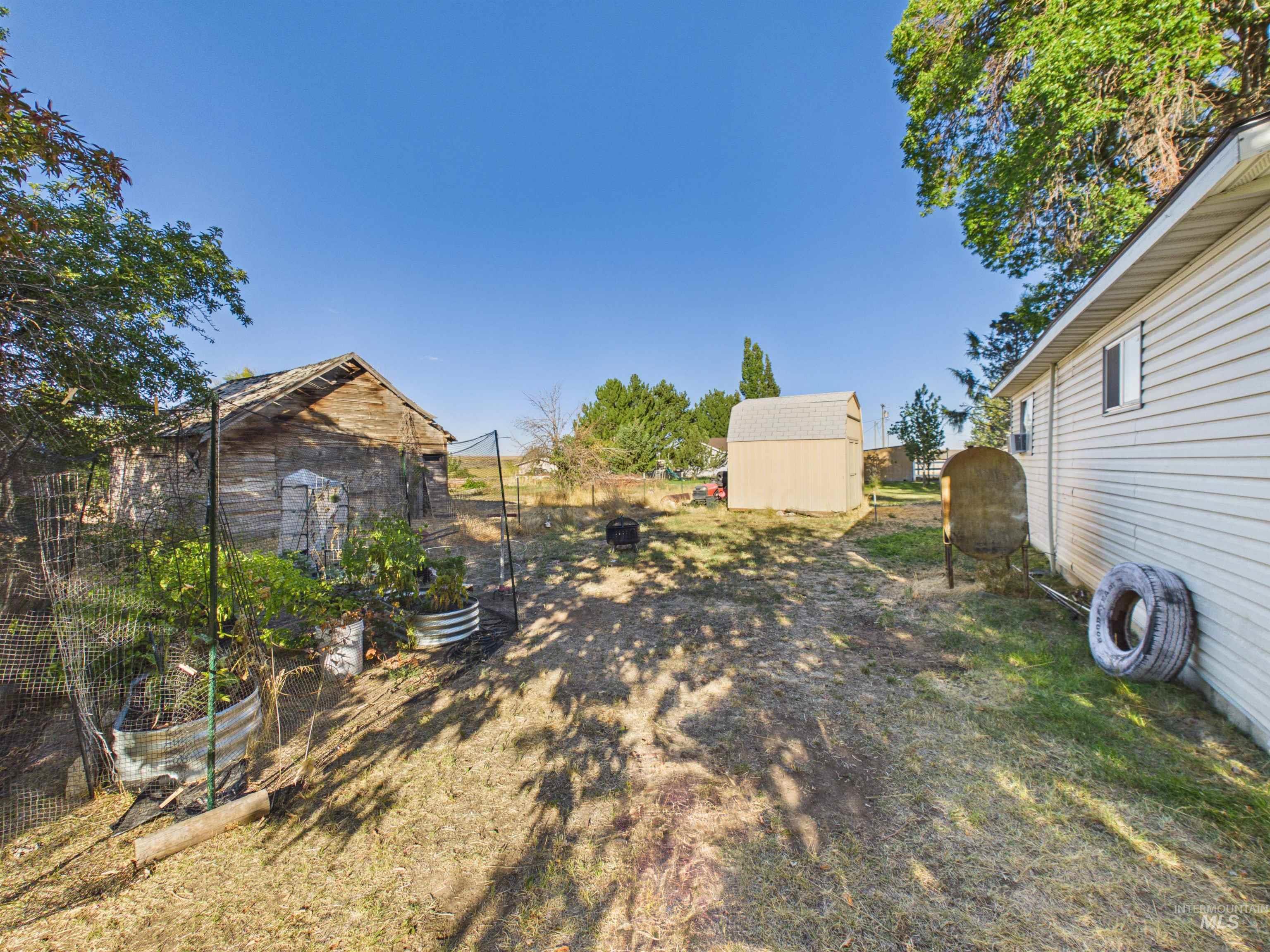 310 E Atherton Property Photo 21