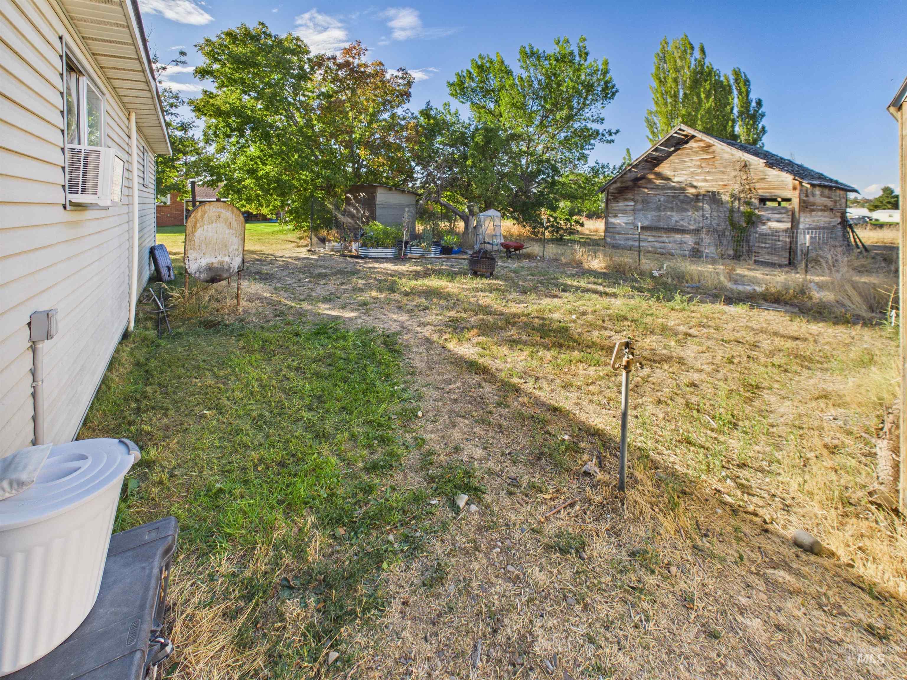 310 E Atherton Property Photo 23