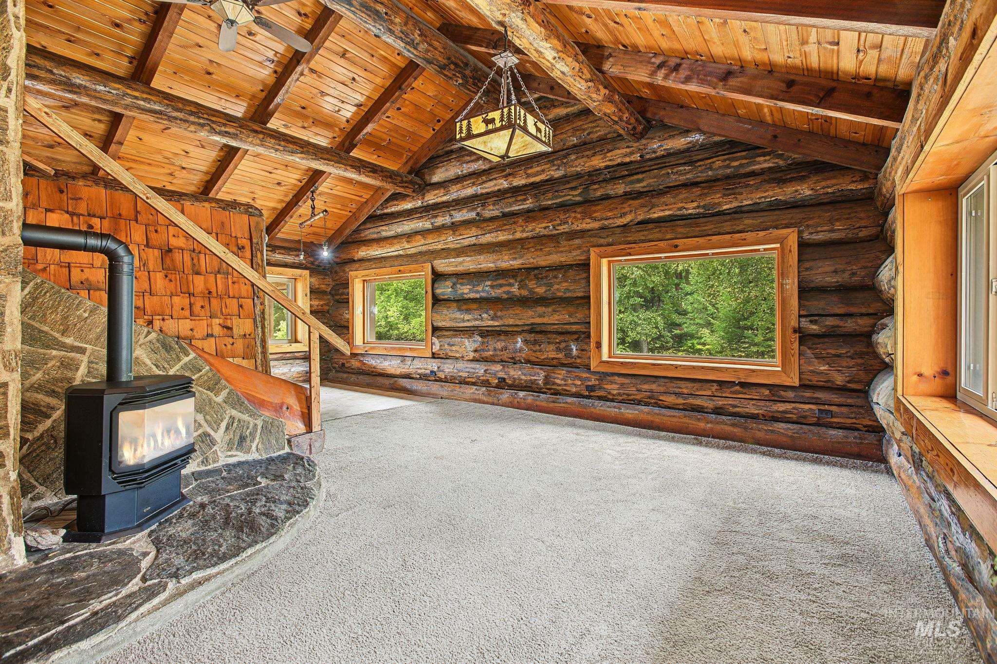 2926 Wells Bench Road Property Photo 6