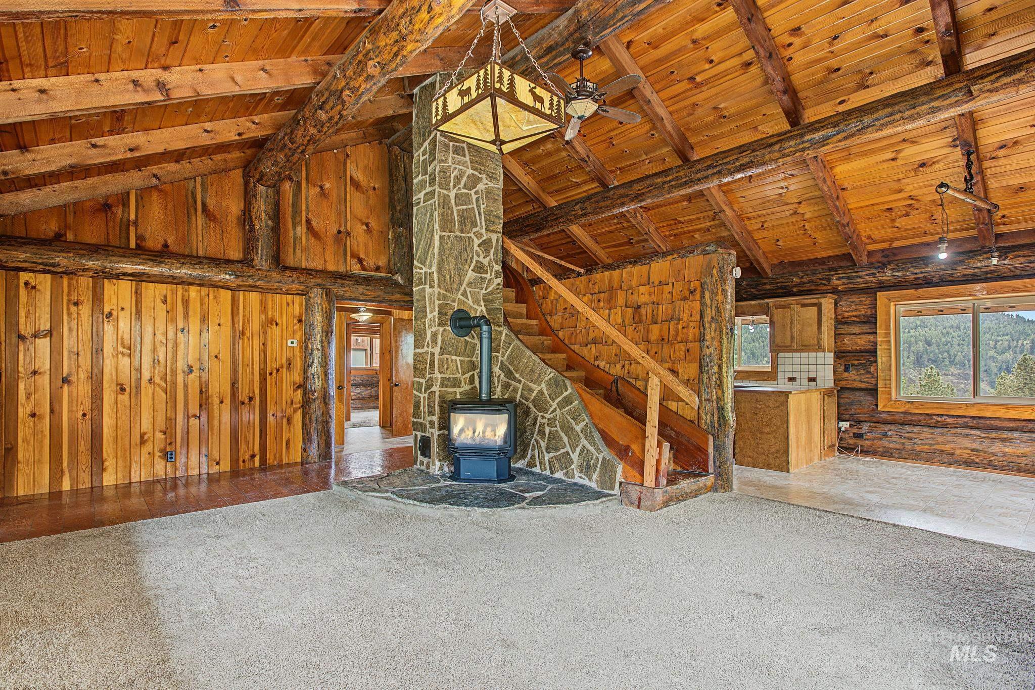 2926 Wells Bench Road Property Photo 8